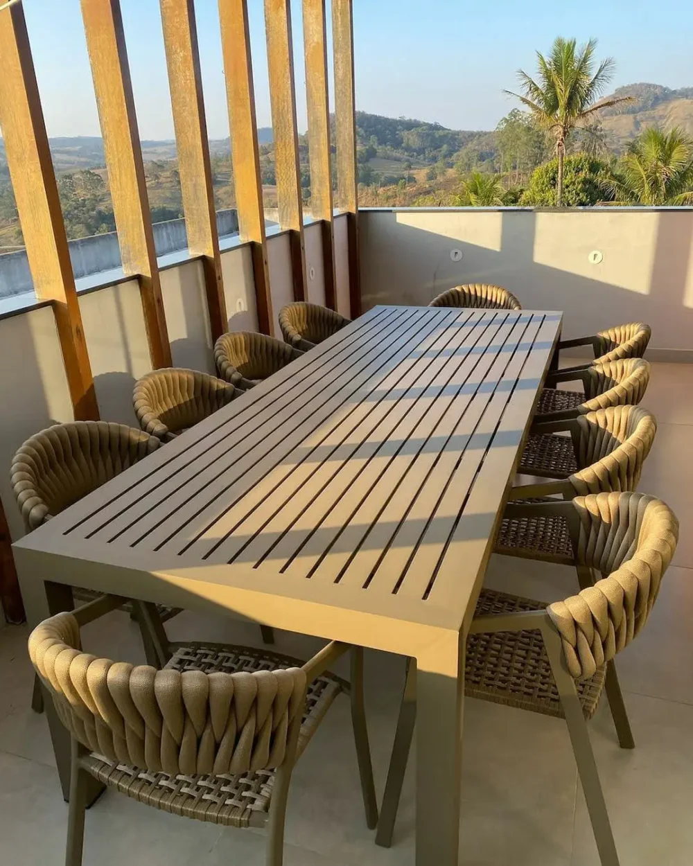 Conjunto de Mesa em Alumínio com Cadeiras em Corda Náutica Arezzo Decor®