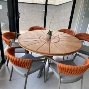 Conjunto Mesa Redonda 1,60m com 6 Cadeiras Belga | Arezzo Decor®