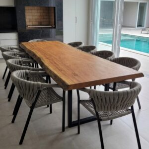 Conjunto Mesa Retangular 2,30 x 1,00m com Borda Orgânica e 10 Cadeiras em Tricô | Arezzo Decor®