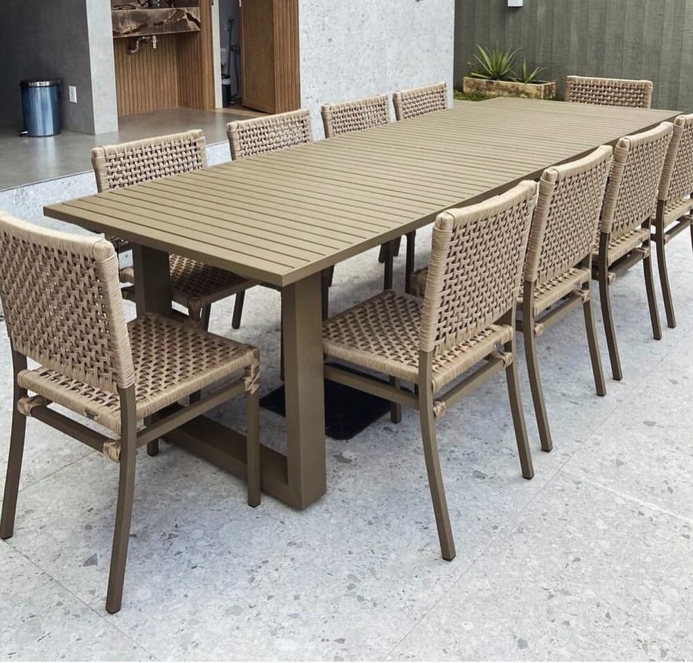 Conjunto Mesa Retangular em Alumínio com Cadeiras em Corda Náutica | Arezzo Decor®