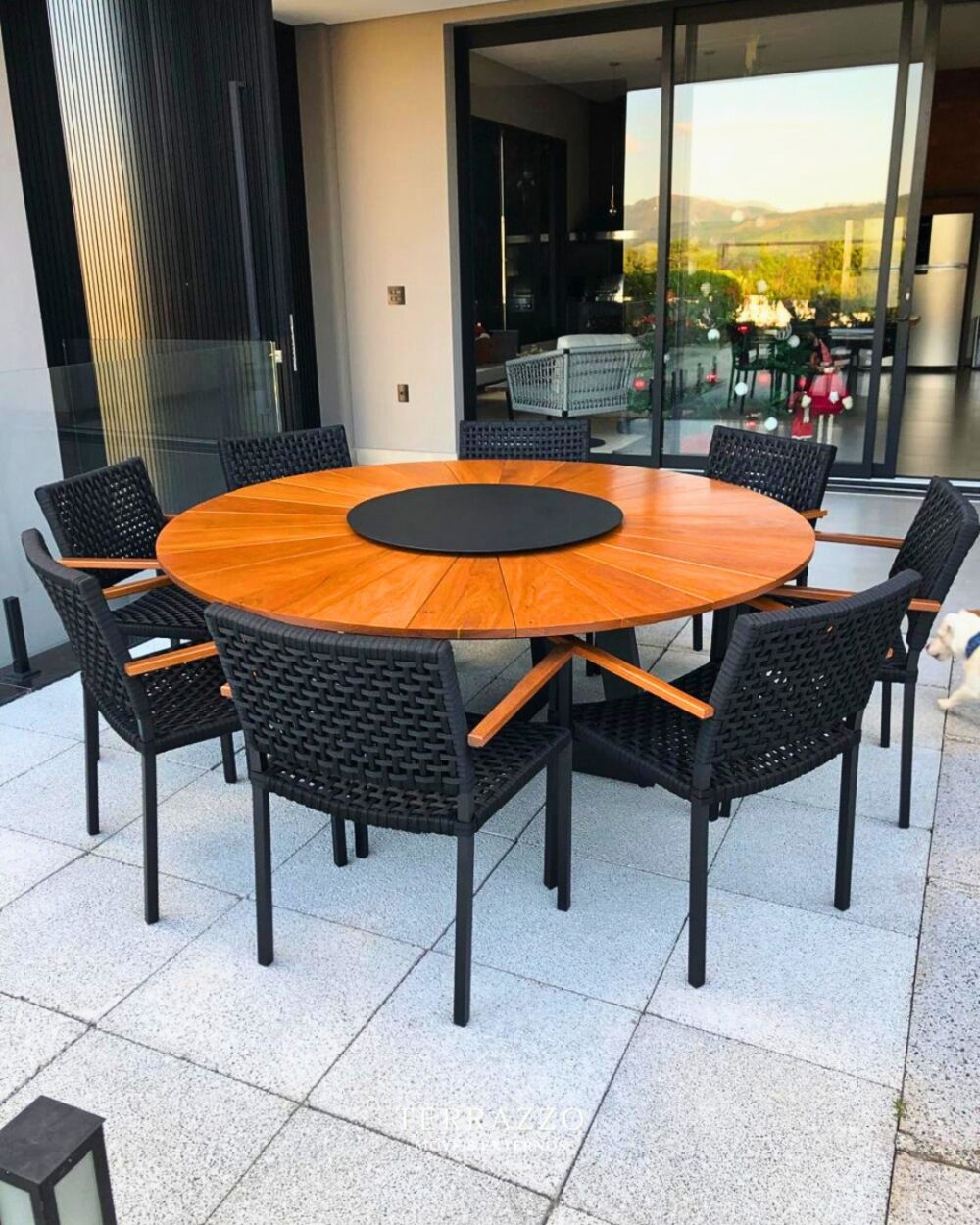 Conjunto Mesa Redonda com Prato Giratório e Cadeiras em Corda Náutica | Arezzo Decor®