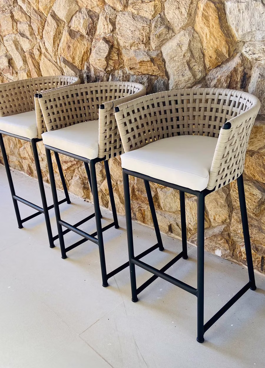 Banqueta Mona em Alumínio com Corda Náutica e Estofado Arezzo Decor®