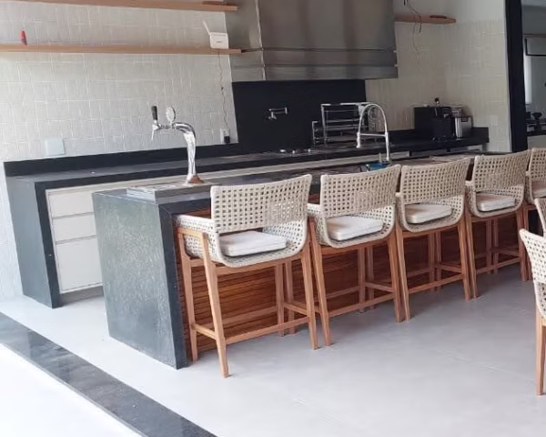 Banqueta Lili com Base de Madeira e Corda Náutica Arezzo Decor®